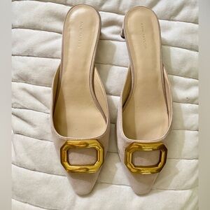 Pale taupe pointed toe suede w gold buckle detail slides by Ann Taylor Size 9